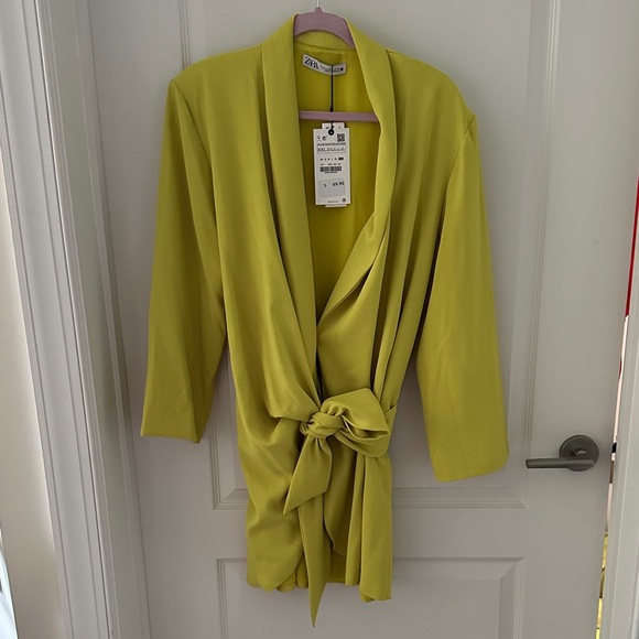 Zara Dresses & Skirts - Zara Lime Tie-Front blazer dress